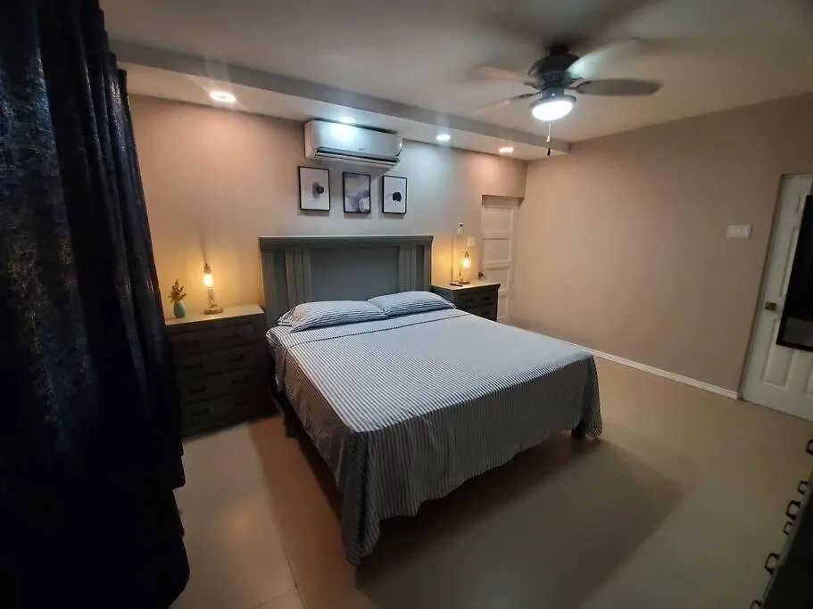 Suite At The Courtleigh Towers Kingston